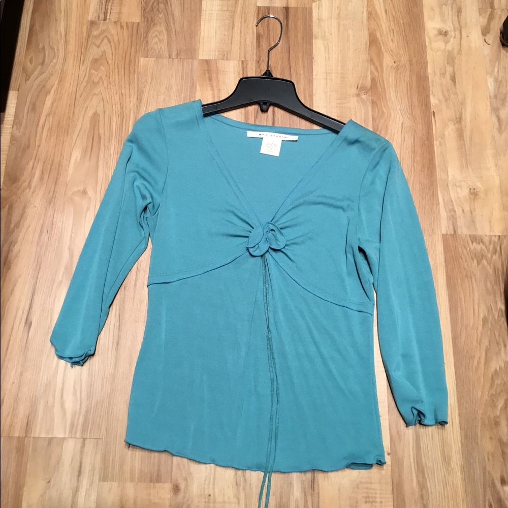 Max Studio V neck top